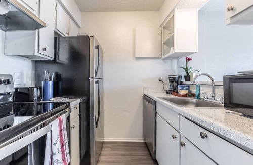 Park Central Apartment | SIMPLY CONVENIENT APARTMENT IN DALLAS, TX!