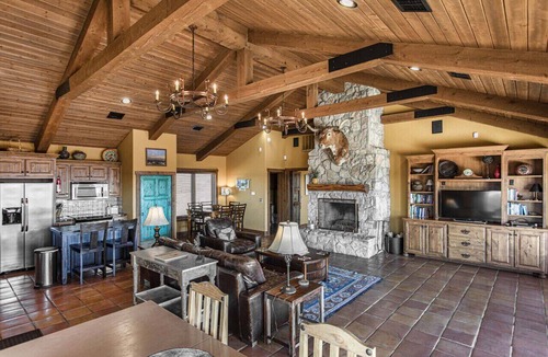 Canyon Apartment | SkyHouse cabin on the West Rim
