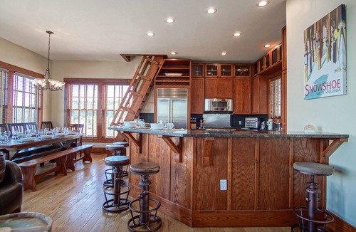 Edray House | Slope side 8 BR at Sanctuary Majestic Mountain Top Estate 4800 square feet of quality sleeps 16