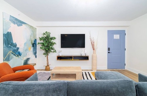 East Ocean View Apartment | Sojourn's Harborage | Seagull Suite | Pet-Friendly