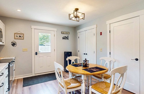 Greenville Cottage | Southbrook Cottage-Waterfront*Pet Friendly*A/C*Washer/Dryer