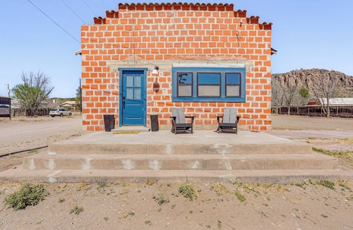 Fort Davis Apartment | Southwest Escape in Fort Davis: Walk to Dining!