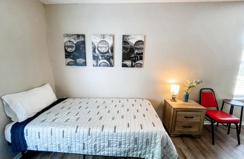 Northwest Corpus Christi Apartment | Spacious 3BR Retreat with Pool and Prime Location