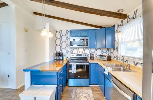 Broadkill Beach House | Spacious 4-bedroom vacation home with Stargazing Geo Dome