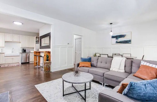 Old Fourth Ward House | Spacious 6-bedroom duplex home in downtown Atlanta