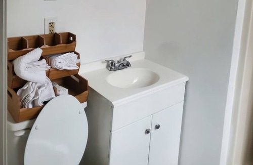 Bowie Apartment | Spacious and comfortable studio with Amazing amenities and pet-friendly