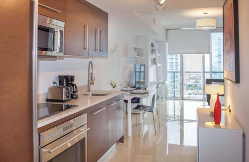 Downtown Miami Apartment | Spacious Brickell Apt | Walk Score 95