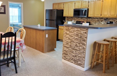 Rehoboth Beach Condo | SPACIOUS LAKESIDE CONDO, POOL & TENNIS, NEAR BIKE TRAIL, OUTLETS, & RESTAURANTS