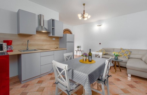 Funtana House | Stone house Graziella with private garden in Funtana