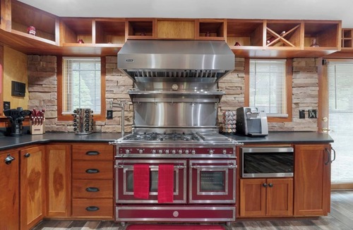 Westerville House | Stove | King Bed | Bunks | 3 mins Hoover Reservoir