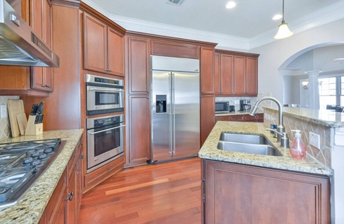 Home Park House | Stunning Home in Atlantic Station - Sleeps 12 !
