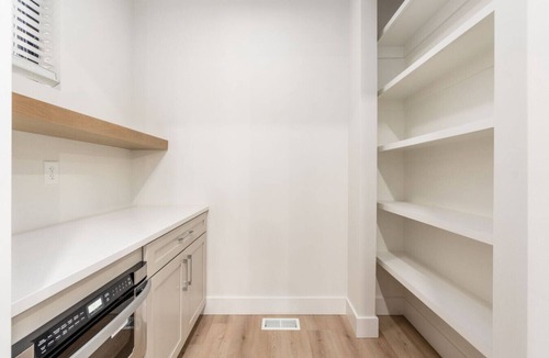 Merion Village House | Stylish 4BR All Ensuites in Merion Village