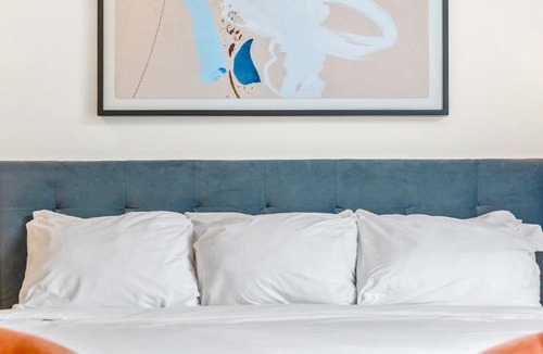 SoNo Apartment | Stylish Studio King Bed Downtown ATL - S3