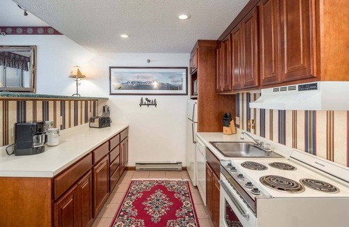 Sunday River Area Condo | Sunrise A-118:Ski-In/Ski-Out Sunday River Condo