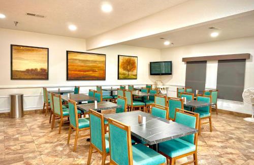 Clovis Hotel | SureStay Plus by Best Western Cannon A.F.B.