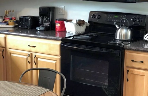 Easton Apartment | "The Coop" Near Easton Town Center Columbus, OH