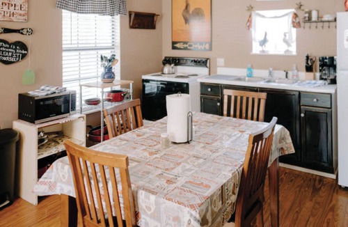 Rio Frio Cabin | The Hondo Cabin @ Whiskey Mountain - 2 BD/1 Bath Great Location!