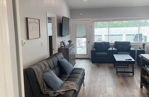 Millersport House | The “Inn” – On the water, bring your boat – Cozy and Clean! #5