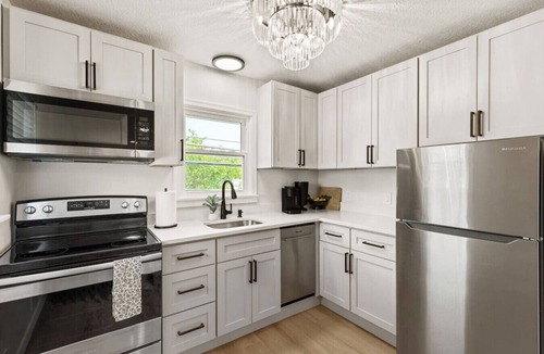 Grove City Apartment | The Luxury Haus on Broadway