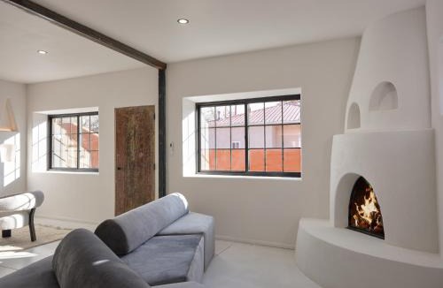 Santa Fe Villa | The Nicho House 4BD Ultra Modern Adobe Near Plaza