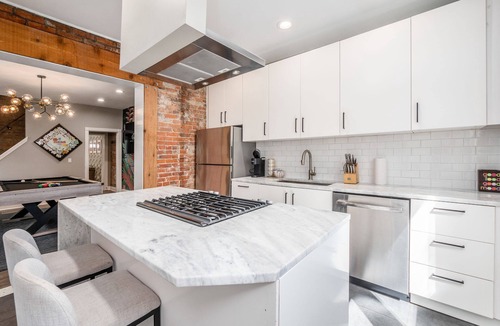 Italian Village House | The Pop Fusion Pad in Short North