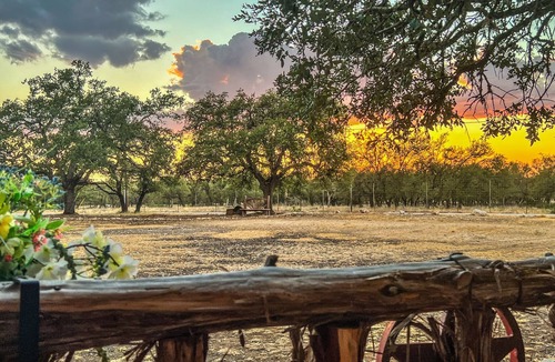 Mountain Home Cabin | The Rancher Cabin - Texas Hill Country Romantic cabin for two near Kerrville & Fredericksburg