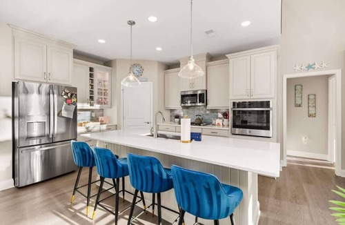 Bayside House | The Salty Flamingo | Deck, Grill & Dual Living