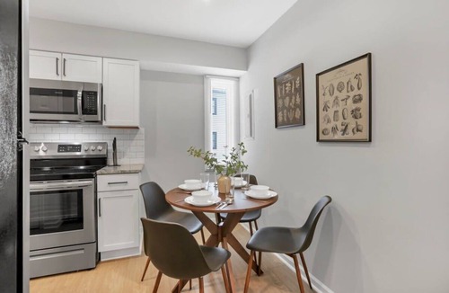 Downtown Columbus Apartment | The Schumacher - Pet Friendly - German Village