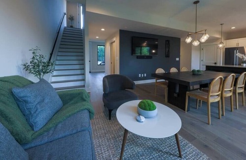 Merion Village Condo | The Urban Oasis at German Village