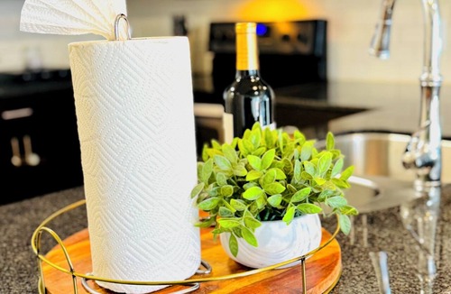 Midtown Apartment | The Urban Oasis in Midtown