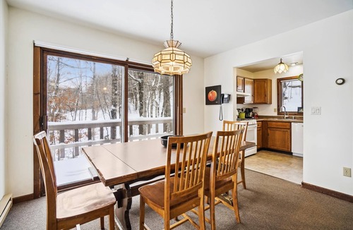Killington House | Three bedroom Private home with Beautiful Views & Short Walk to the Home Stretch Trail! Frosty
