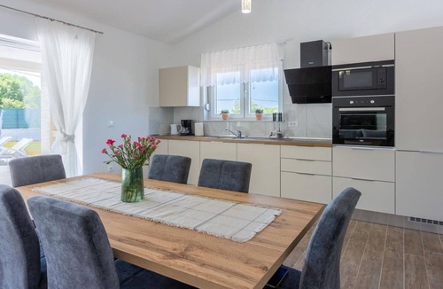 Brgod Villa | Three Bedroom Villa with Swiming Pool