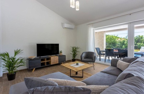 Brgod Villa | Three Bedroom Villa with Swiming Pool