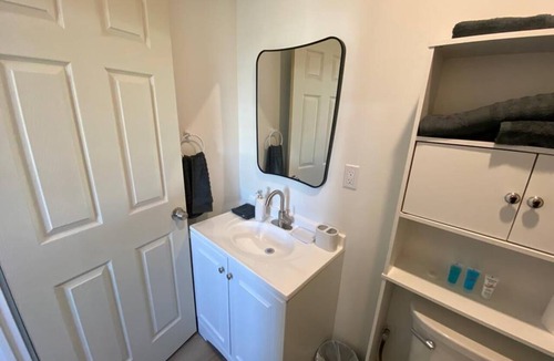 Odessa Apartment | Tinyhouse with AC and laundry area. Near Ector County Coliseum