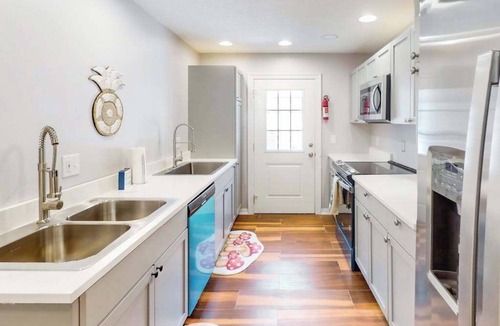 Rehoboth Beach House | Town of Lewes Spacious Multi-Unit Newly Renovated Home!