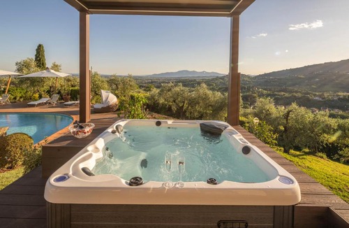Massa e Cozzile Villa | Villa Alessia, Pool by Geco Vacation Rentals