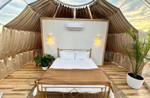 Fredericksburg Villa | Villa & Domes at The Retreat