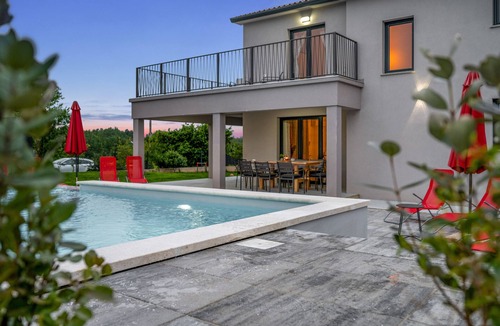 Snasici Villa | Villa Family Love mit Pool With Waterfall by 22Estates