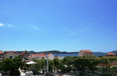 Seget Donji House | Villa Marta II beautiful house in center of old city with gorgeous pool