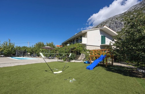 Gata Apartment | Villa Pocelje a beautiful view of nature and sea.