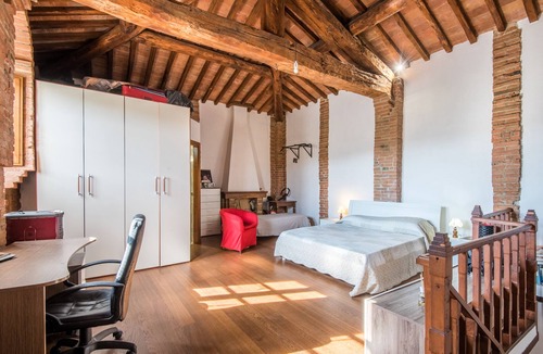 Bollano Villa | Villa "Podere Palazzetto" with Heated Pool & Wi-Fi