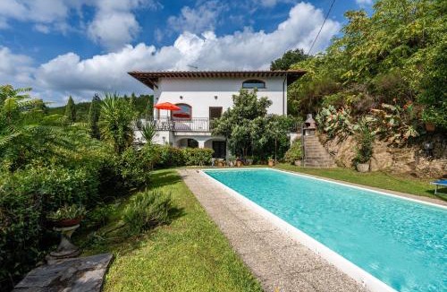 Pescia Villa | Villa Serafina con piscina