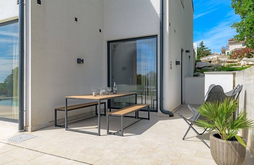 Fuskulin Villa | Villa Sunset - villa with private pool and squash court, just a short drive from the beach in Porec