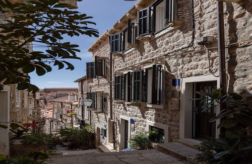 Dubrovnik Old Town Apartment | Vivaldi - Deluxe Double Room with Side City View (S3)