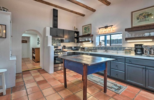 Downtown Santa Fe Cottage | Walk to Santa Fe Plaza & Shops! Adobe Gem w/Patio