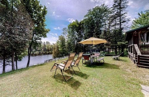 Northeast Somerset House | Waterfront Home on Moose River with Firepit, Porch, Pool Table, Great River View
