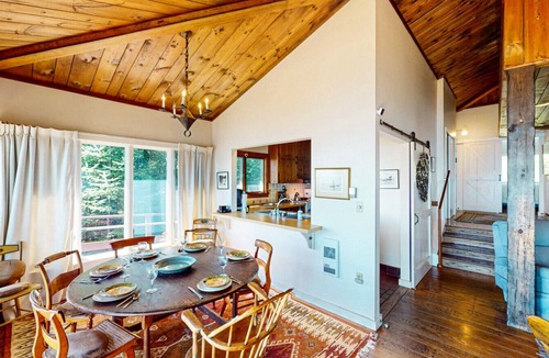 Southport House | Waterfront Retreat on Southport Island - Pet-Friendly, Sleeps 6