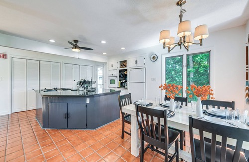 Urbanna Cottage | Waterfront Urbanna Home w/Private Dock