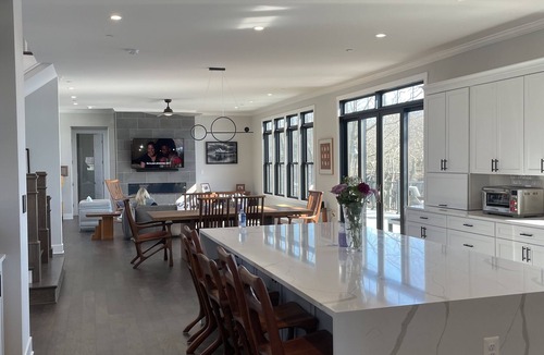 Parole House | Waterfront