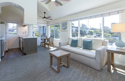 Del Mar Condo | Wave Crest Resort